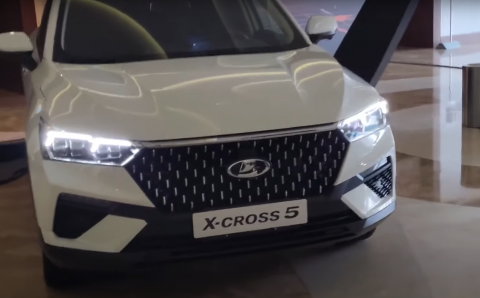 Минпромторг РФ: Первой моделью на конвейере бывшего завода Nissan в Петербурге станет Lada X-Cross 5