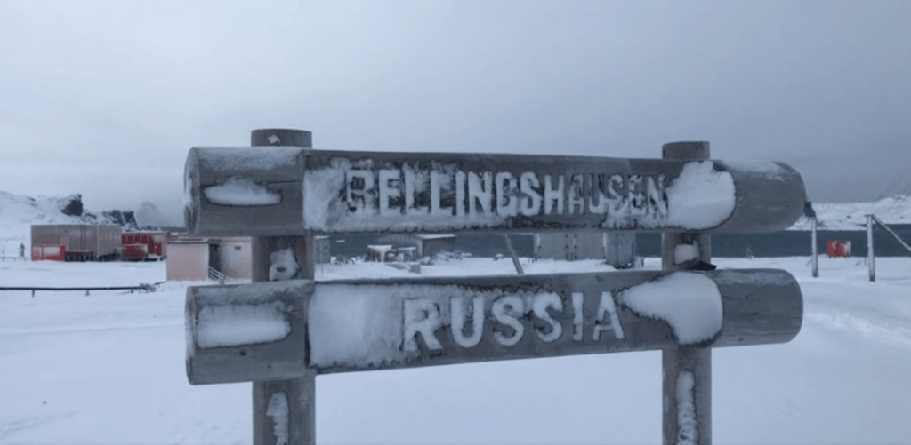 «Космическая связь» наладила трансляцию телеканалов на арктической станции «Беллинсгаузен» на фоне массовых сбоев в работе российского ТВ