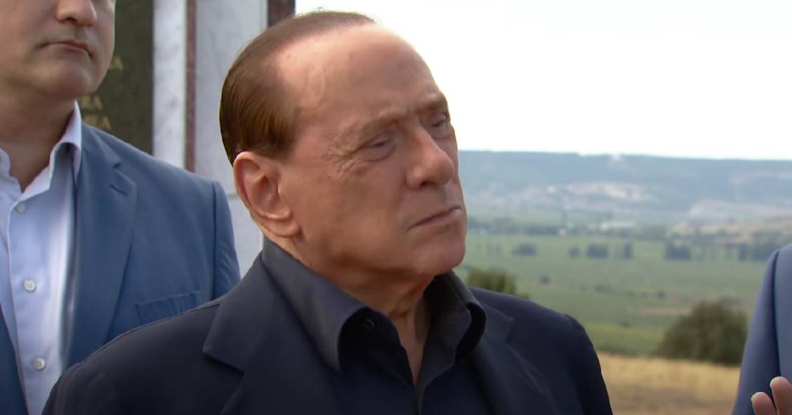 Экс-премьер Италии Сильвио Берлускони скончался на 87 году жизни