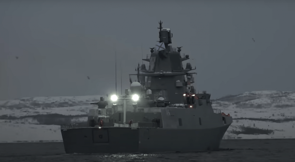Экипаж фрегата «Адмирал Горшков» вернулся с военно-морских учений в Североморск
