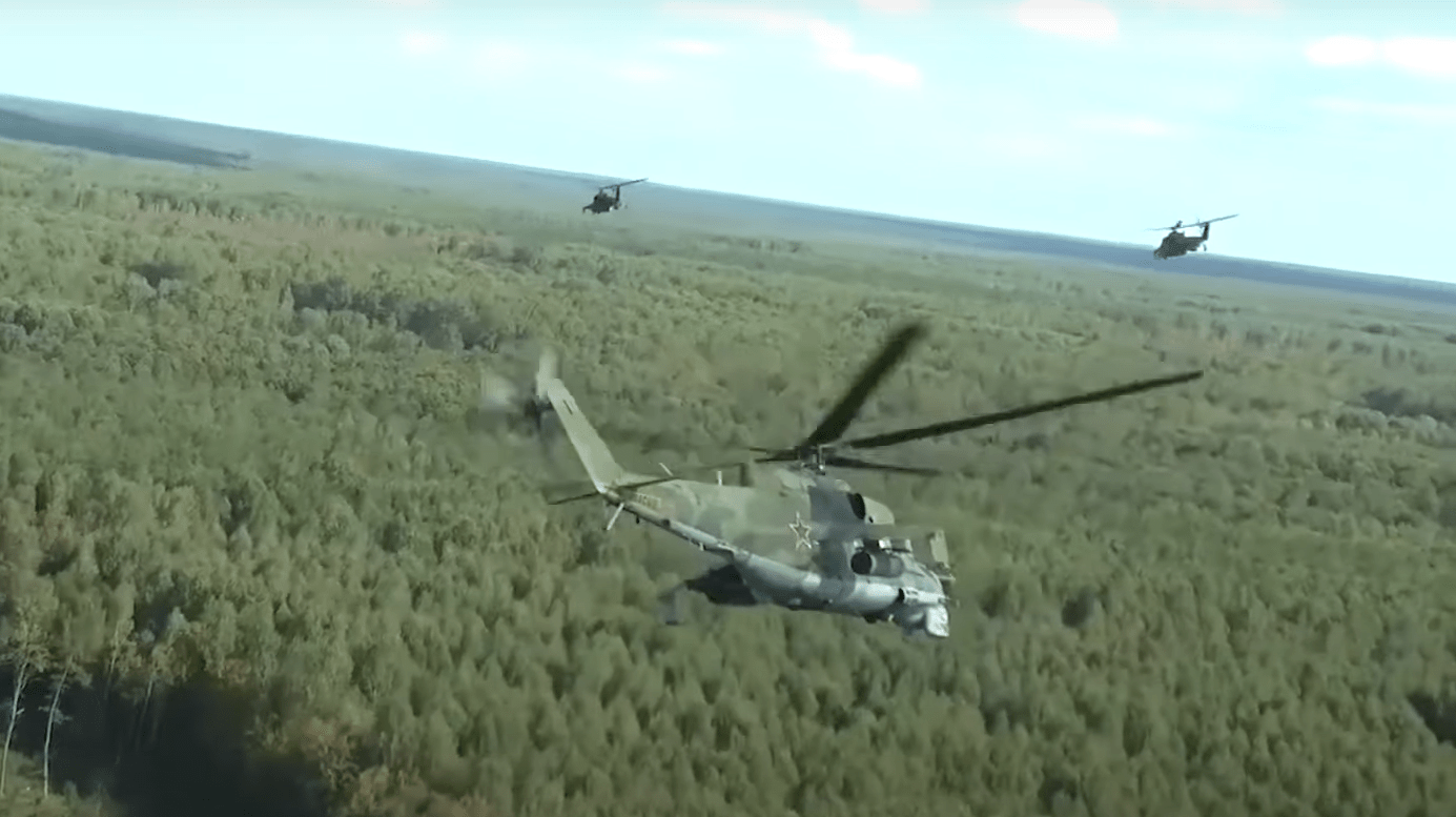 В Белоруссии совершил жёсткую посадку ударный вертолёт Ми-24