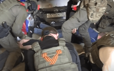 ФСБ: Преступная группа попыталась вывезти килограмм радиоактивного цезия для дискредитации ВС России в зоне СВО