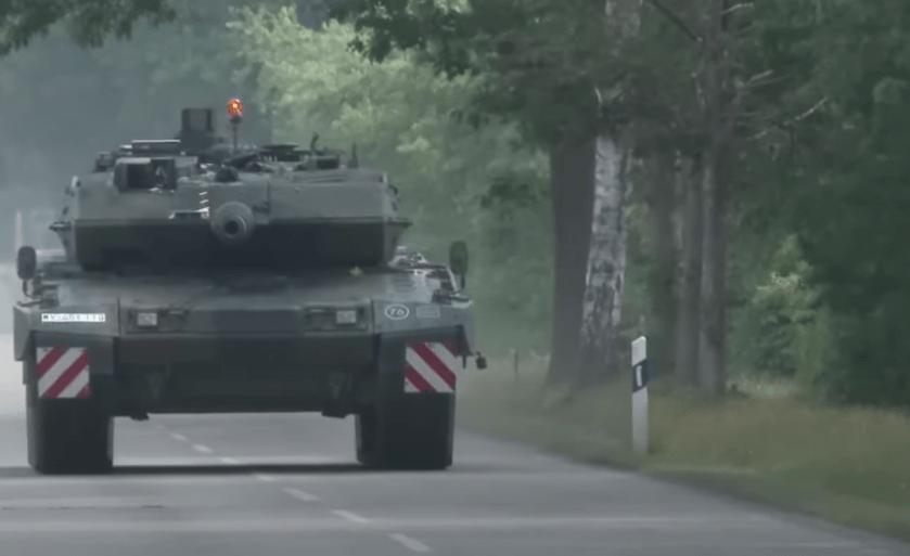 МО РФ: ВСУ лишились на Южно-Донецком направлении восьми немецких «Леопардов» и трёх французских AMX-10