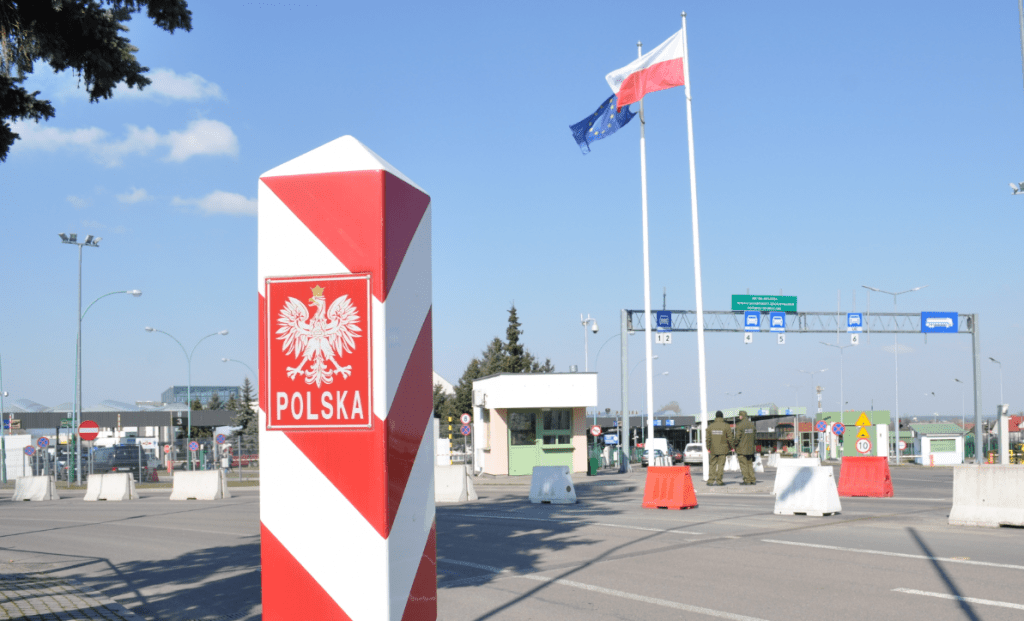 Польша направит 500 полицейских на границу с Белоруссией в качестве усиления