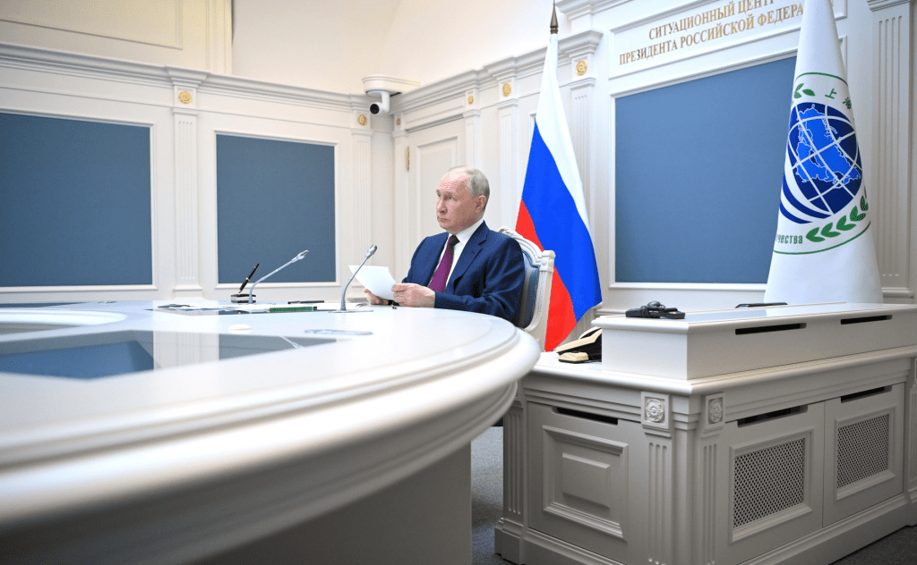 Путин: уже более 80% торговли между РФ и КНР осуществляется в рублях и юанях