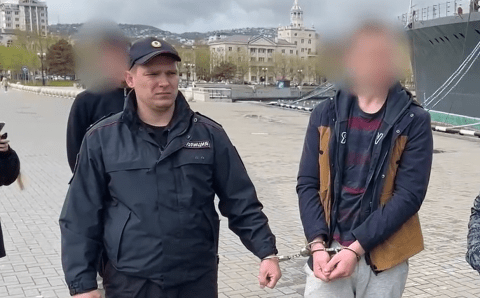 Суд арестовал создавшего в Новороссийске экстремистское сообщество 17-летнего парня