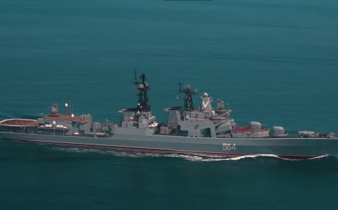 Экипажи двух патрульных кораблей ВМФ России отразили атаку украинских надводных беспилотников в Чёрном море