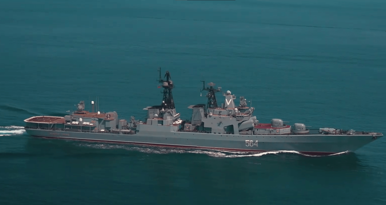Экипажи двух патрульных кораблей ВМФ России отразили атаку украинских надводных беспилотников в Чёрном море