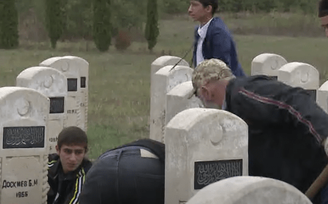 Махмуд-Али Калиматов и Михаил Гуцериев договорились о реконструкции мемориального комплекса «Г1оазот кашамаш»