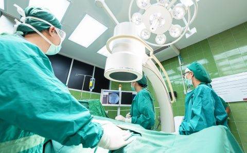 В России впервые пересадили костный мозг ребёнку с редким заболеванием