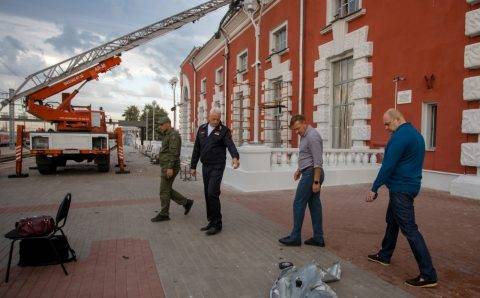 Воспламенившийся из-за атаки дрона ВСУ железнодорожный вокзал в Курске потушили
