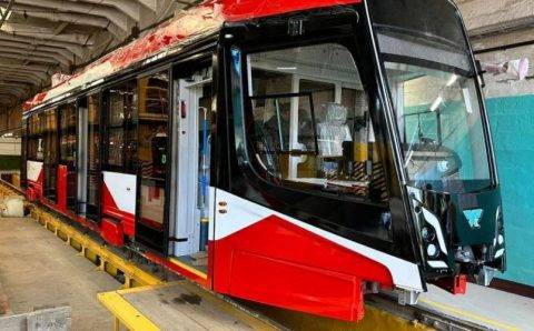 Петербург получил первый цифровой трамвай с элементами ИИ