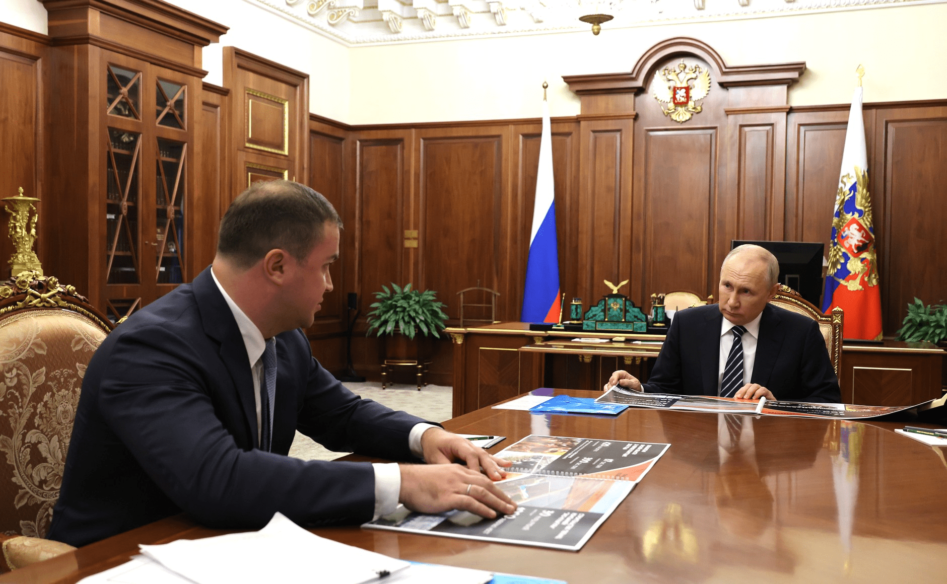 Путин заявил, что врио губернатора Омской области «стартовал» очень хорошо