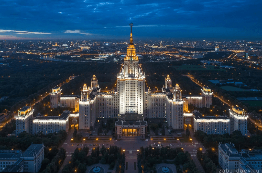 Суперкомпьютер мощностью 400 петафлопс откроется в МГУ 1 сентября