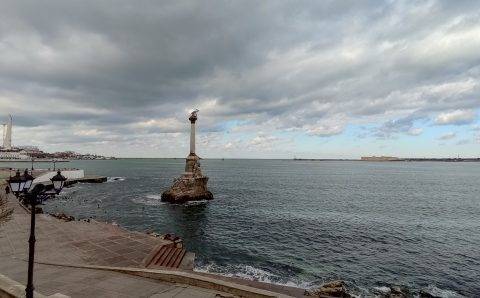 По штабу Черноморского флота в Севастополе нанесен ракетный удар