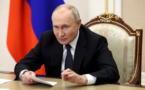 ЦИК озвучила слоган президентских выборов и зарегистрировала Путина кандидатом