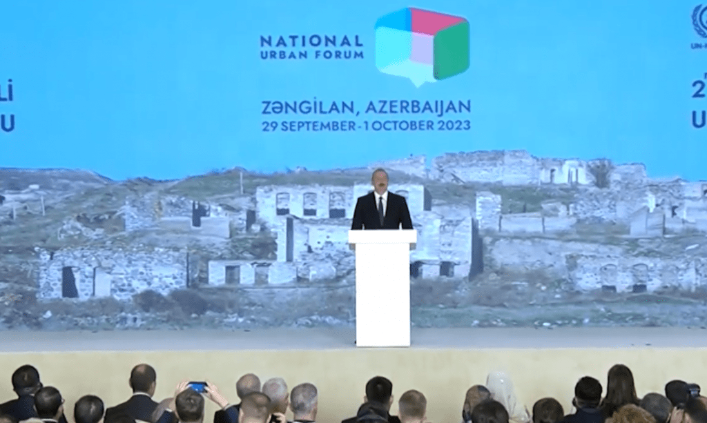 Президент Алиев объявил о возвращении 2300 переселенцев в Нагорный Карабах