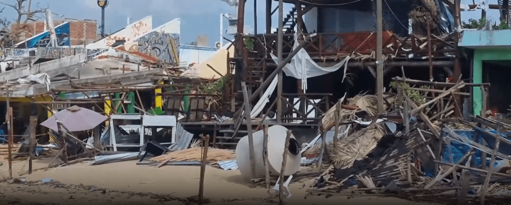 Жертвами урагана «Отис» в Мексике стало порядка 39 человек