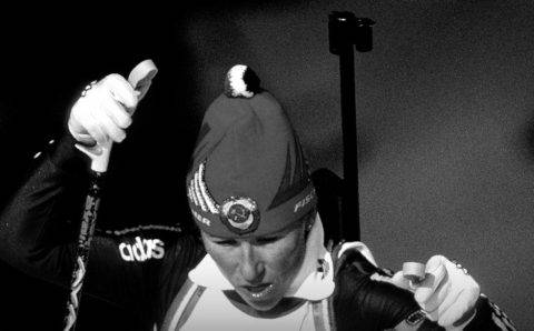 Союз биатлонистов РФ сообщил о смерти трехкратной олимпийской чемпионки Резцовой