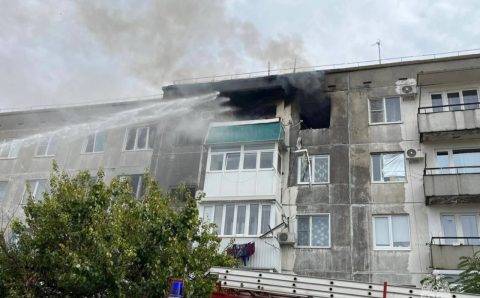 Один человек погиб и двое пострадало из-за пожара в пятиэтажке в Котельниково