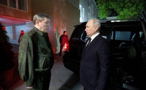 По возвращении из Перми Путин посетил штаб ВС РФ в Ростове-на-Дону