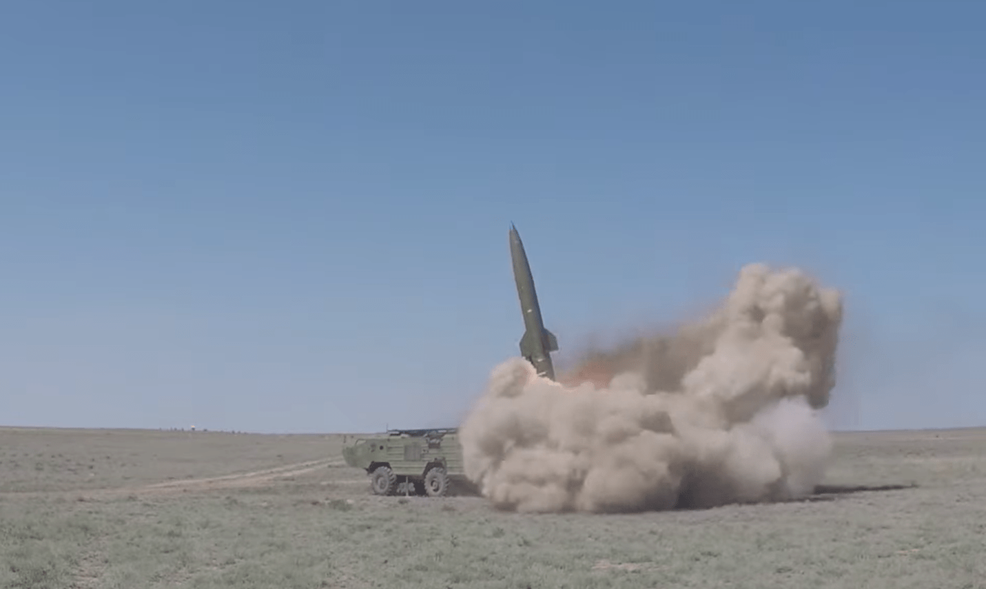 Три ракеты «Точка-У» перехватили на подлёте к Белгороду