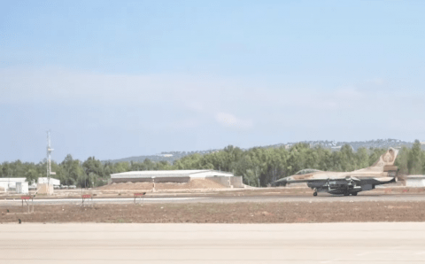 Ударами со стороны Средиземного моря выведен из строя сирийский аэропорт Алеппо