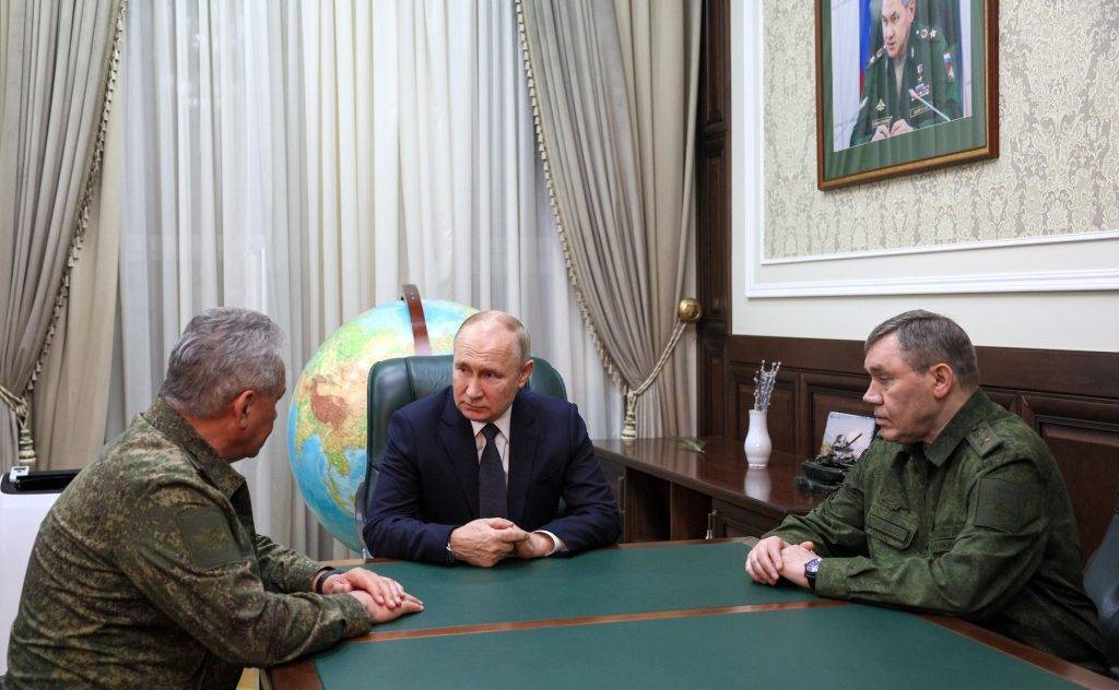 Путин подписал указ о военных сборах для находящихся в запасе россиян