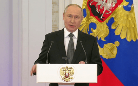 Путин согласился баллотироваться на новый президентский срок по просьбе участника СВО