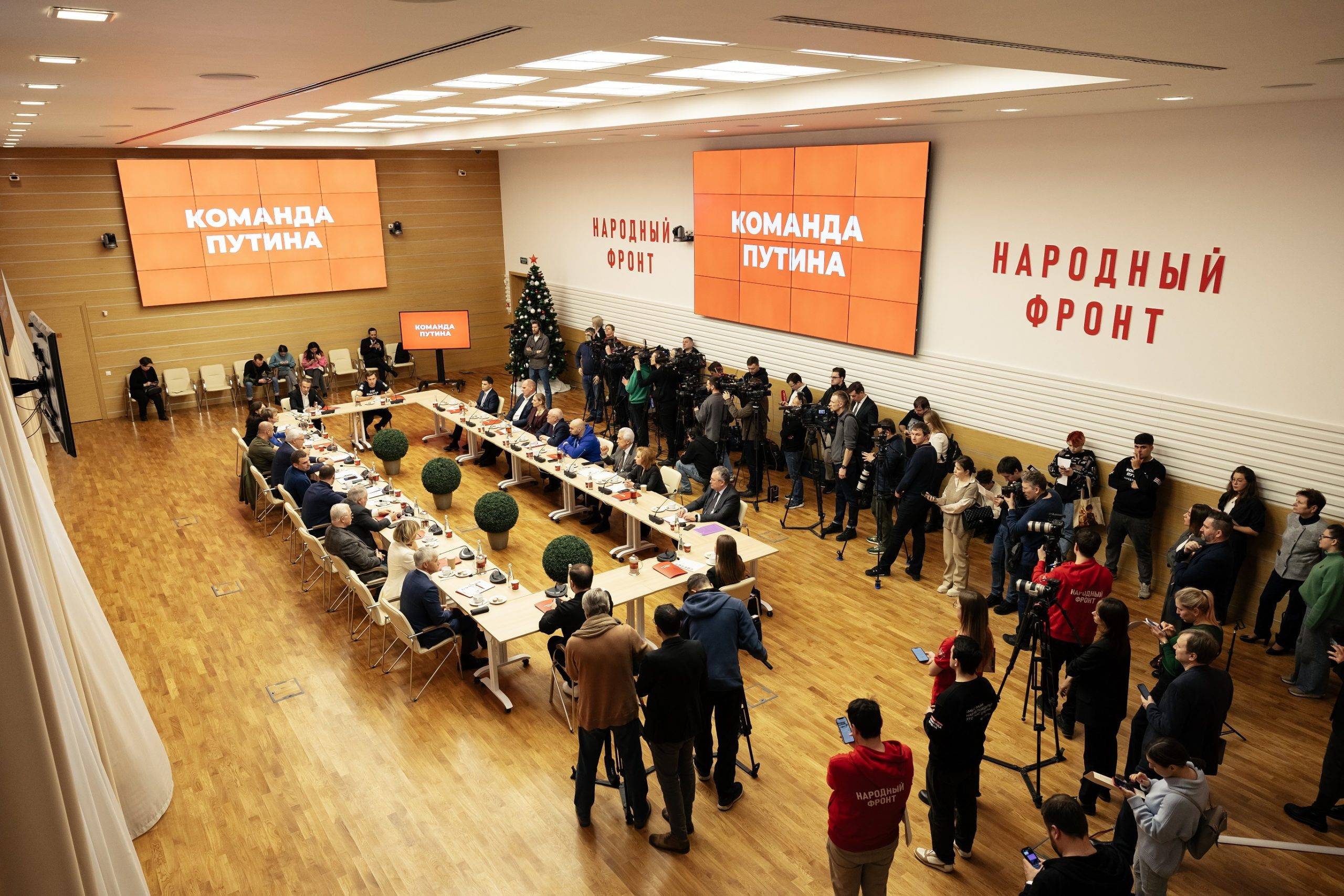«Народный фронт» решил поддержать участие Путина в грядущих выборах 16 декабря