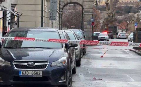 Власти Чехии не считают стрельбу в университете терроризмом