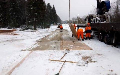 В Подмосковье расчистили проезд к будущей главной новогодней елке страны