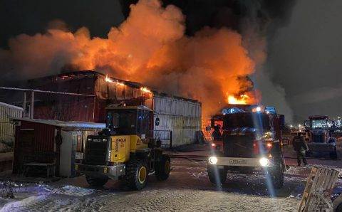 Пожар на складе рыбной мануфактуры в Мурманске привлек внимание прокуратуры