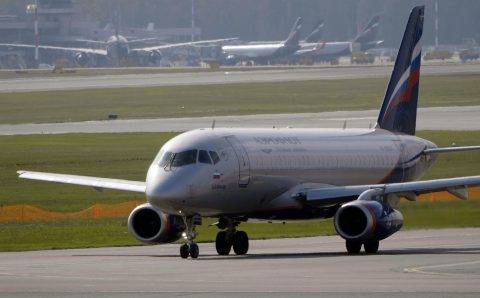 Компания “Аэрофлот” получила коллективный иск за отмену дешевых билетов в Пхукет
