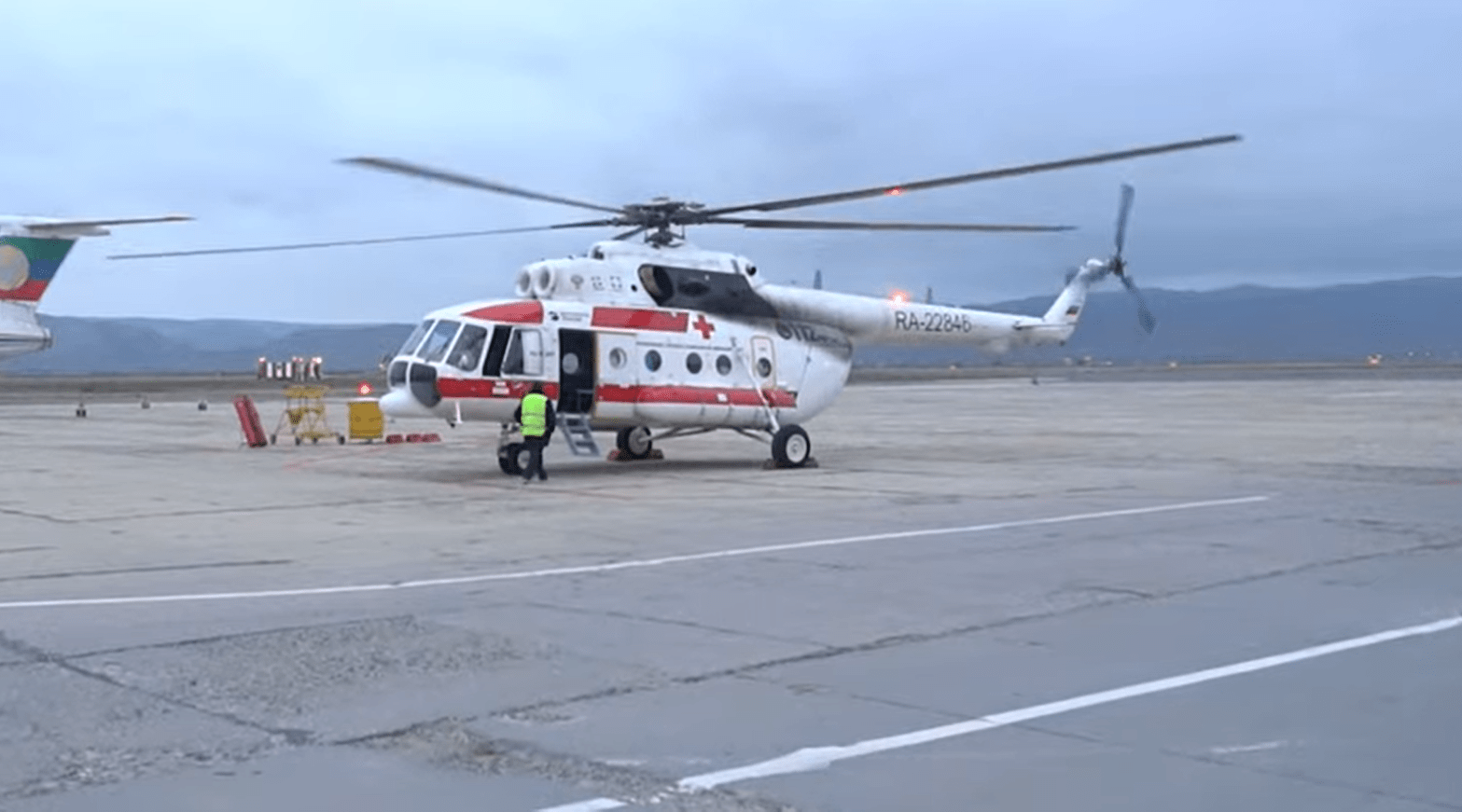 Раненых девочкой-стрелком в школе Брянска доставят в Москву вертолетом