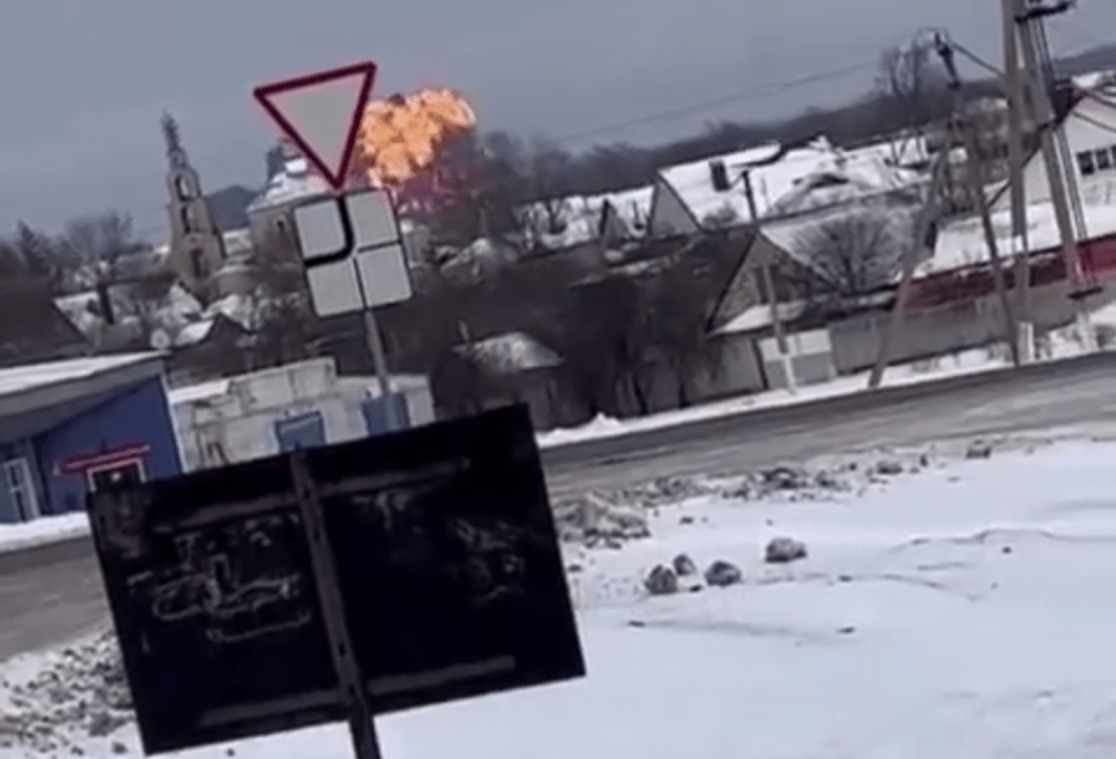 Минобороны сообщило о крушении Ил-76 в Белгородской области