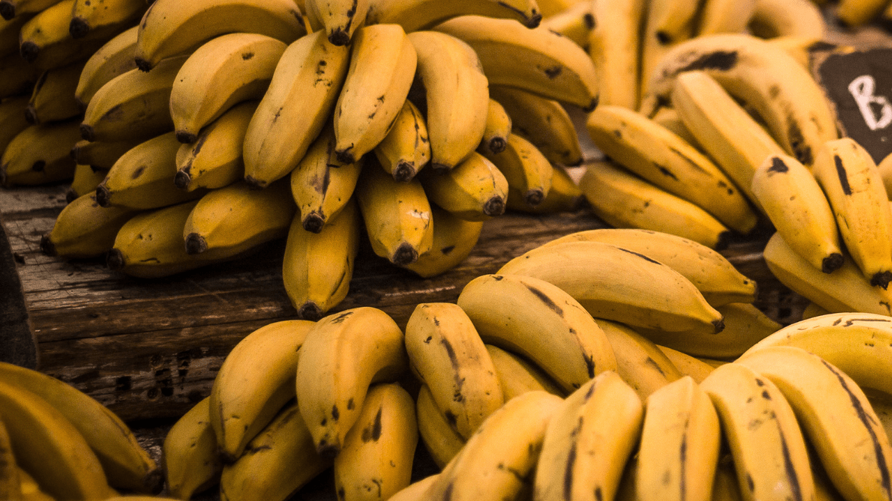 Беспорядки в Эквадоре вызвали у россиян «банановую панику»