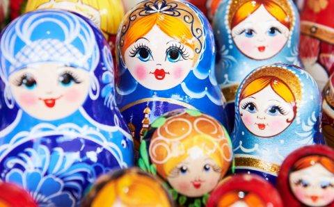 Кабмин России утвердил концепцию сохранения традиций, праздников и сказок