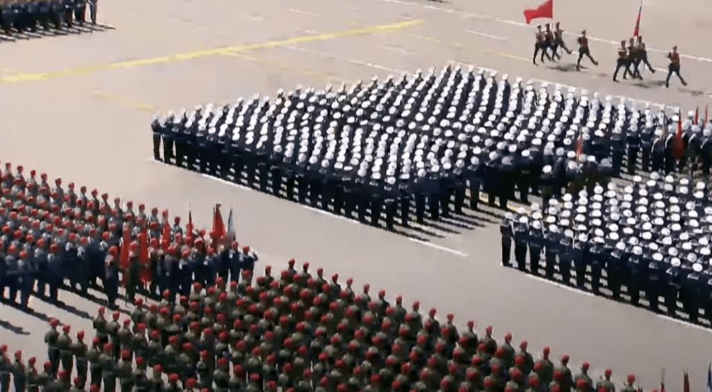 Кремль анонсировал военный парад в честь 9 мая