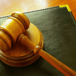 Суд отказался смягчать меру пресечения подозреваемому в покушении на Чибиса