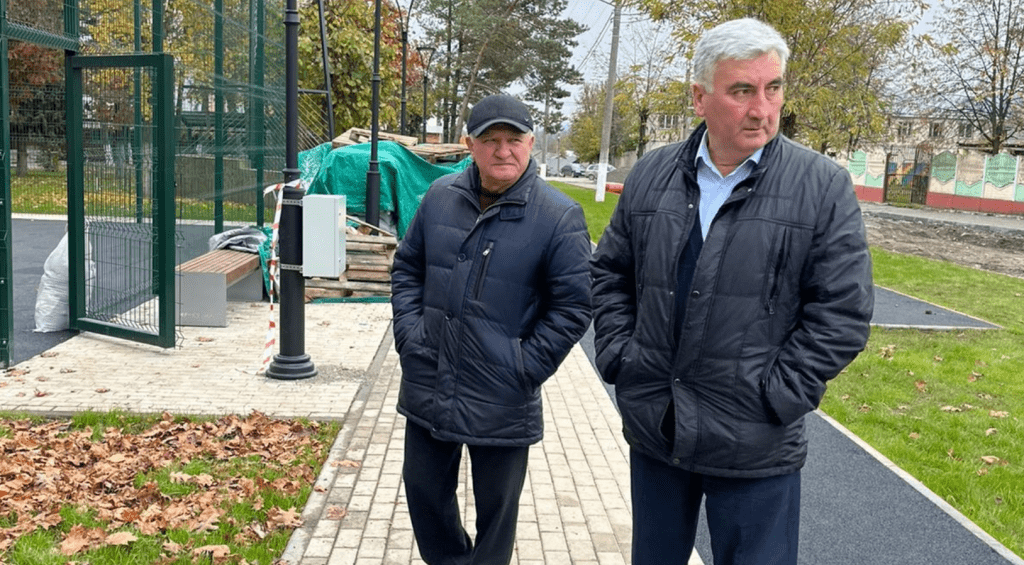 В Северной Осетии задержали главу Алагирского района за продажу гектара земли за 6 тысяч рублей
