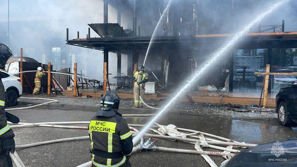 Сотрудники МЧС ликвидировали возгорание в аэропорту Минеральных Вод