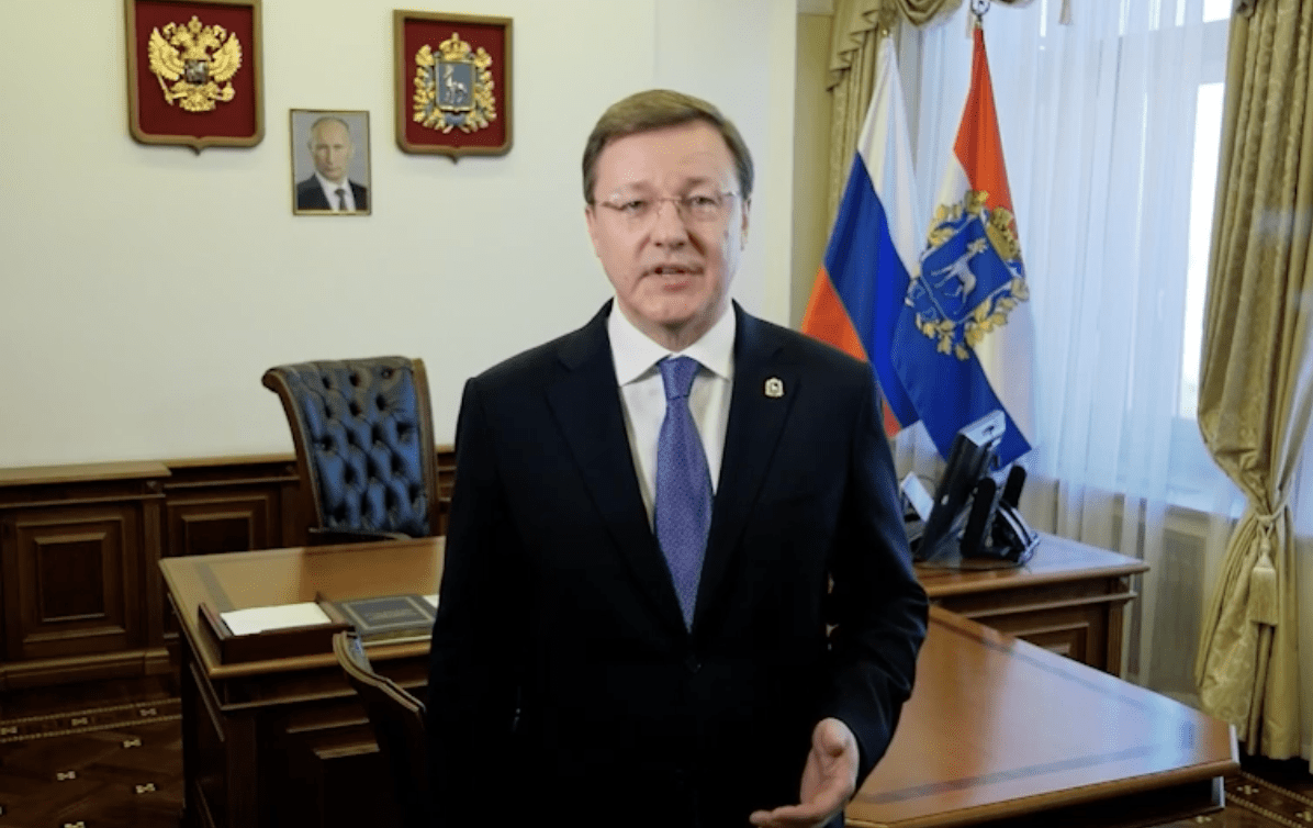 Азаров оставил пост губернатора Самарской области