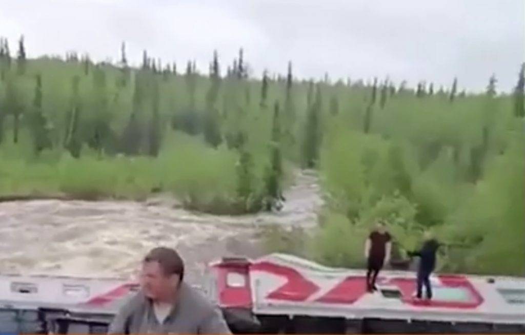 Родственникам погибших при крушении поезда в Коми выплатят по 4 миллиона рублей