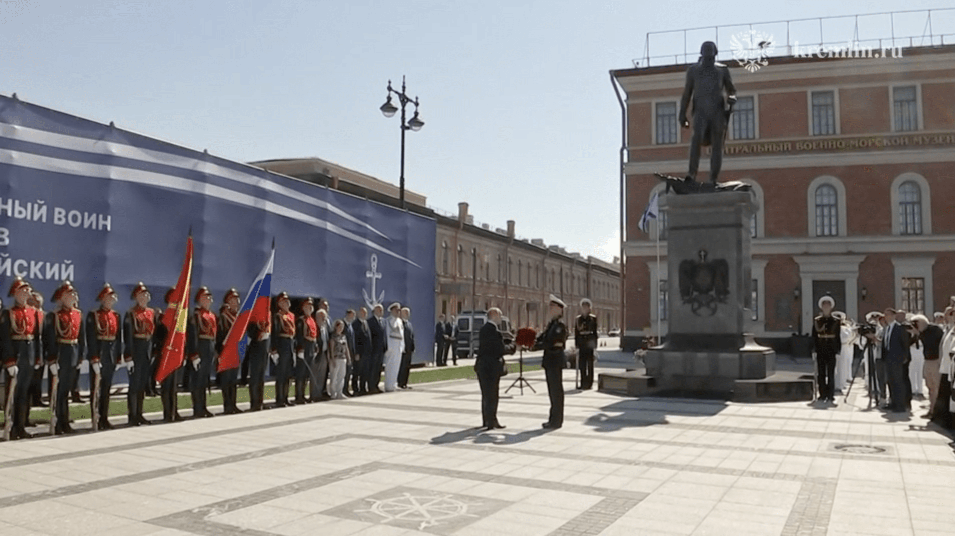 В Петербурге открыли памятник знаменитому русскому флотоводцу Ушакову