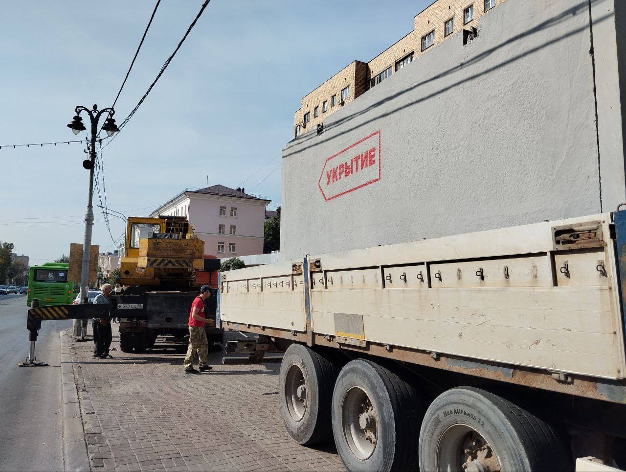 Куряне смогут переждать обстрелы в железобетонных укрытиях