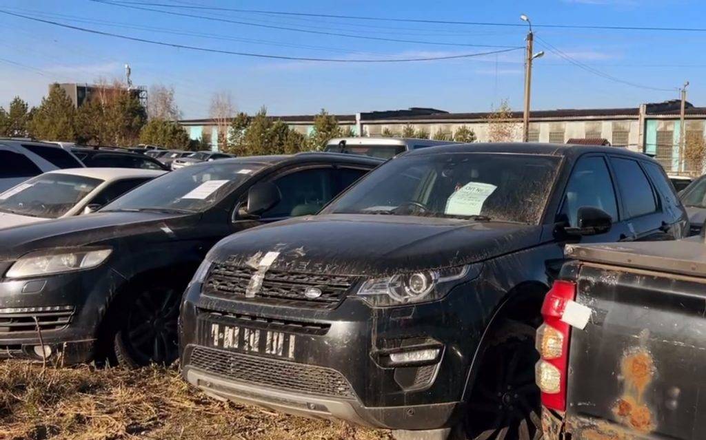 Полицейские Иркутска обнаружили  спортивный Land Rover, угнанный в Великобритании