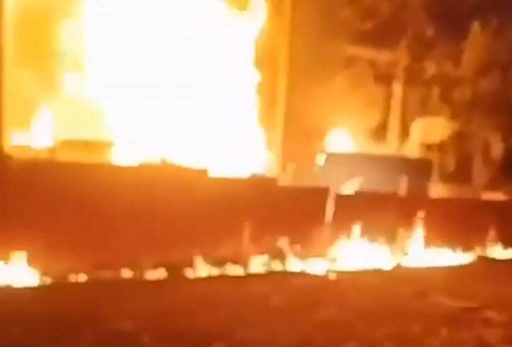В Калуге загорелось предприятие после падения БПЛА