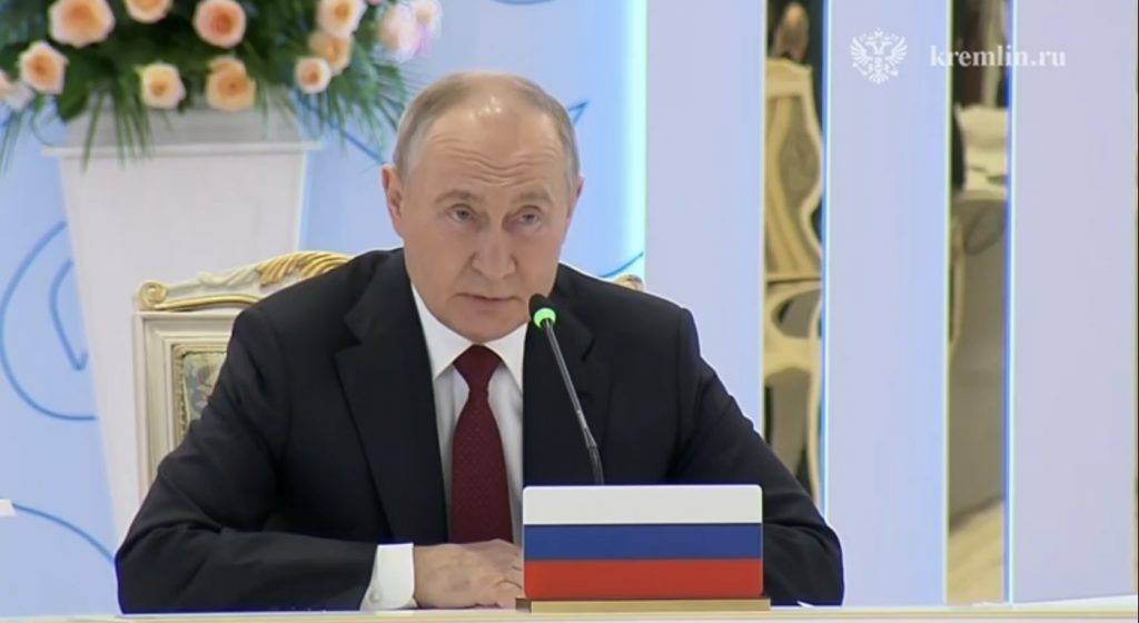 Путин выразил благодарность специалистам ракетно-космической отрасли