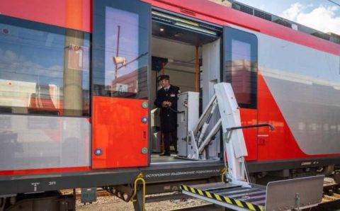 Круглогодичный студенческий отряд проводников начал работу в крупных городах России